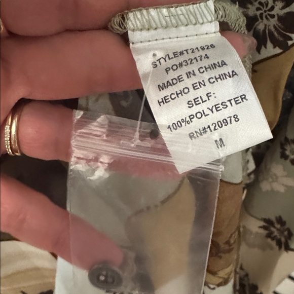 entro | Floral Patchwork High Low Button Up Blouse  🆕 NWT Oversized Sz Med/Lg - Picture 11 of 11